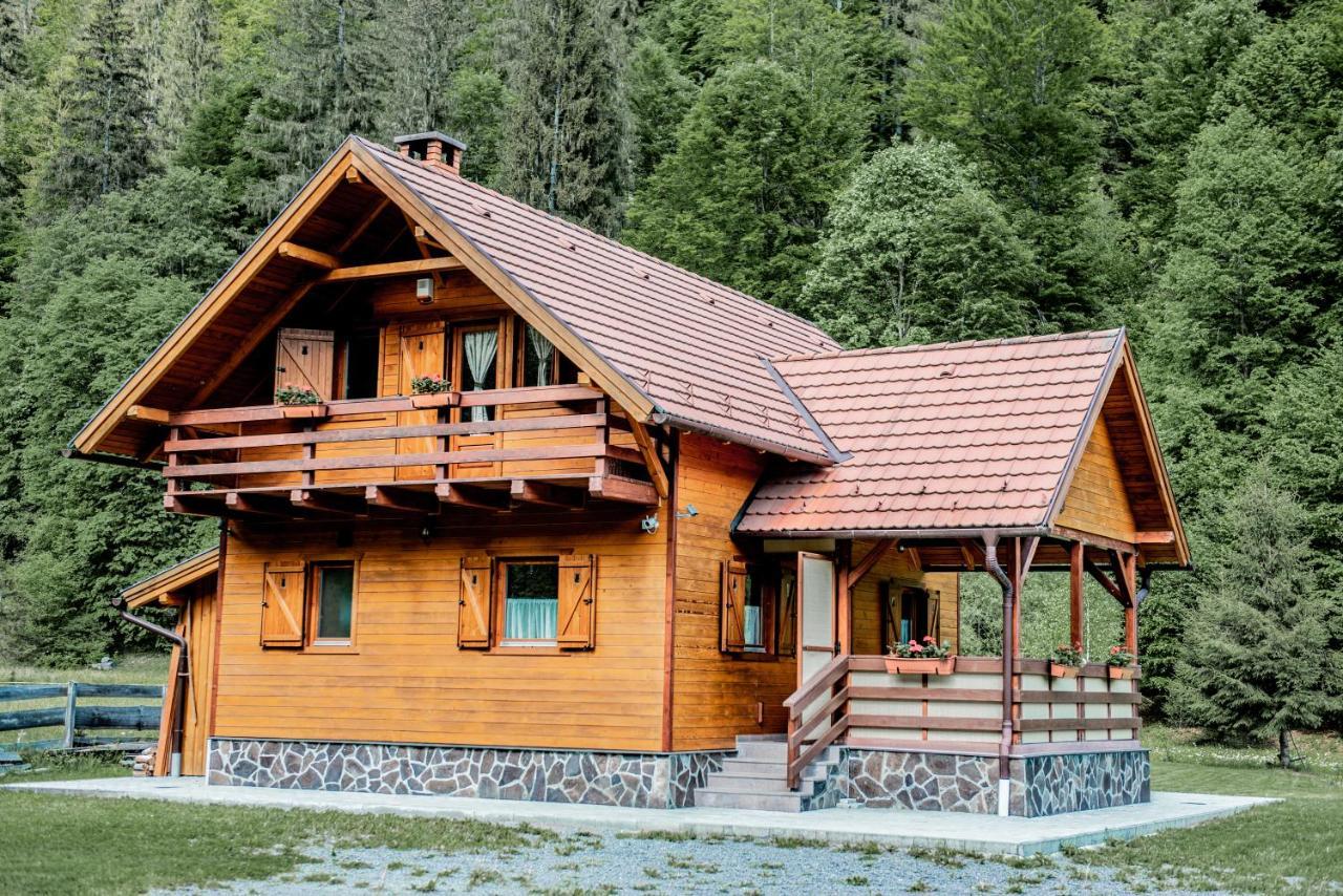 Central Chalet Varsag Esterno foto